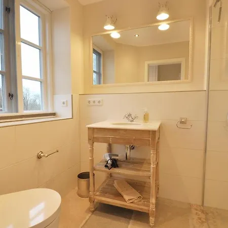 Doppelhaushaelfte Beach House *